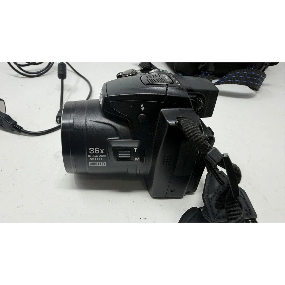 Nikon COOLPIX P500 36X Zoom 12.1MP Tilt Screen Digital Camera - Bundle - Nice -